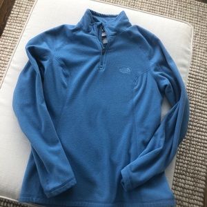 The North Face Women’s Fleece 1/4 Zip